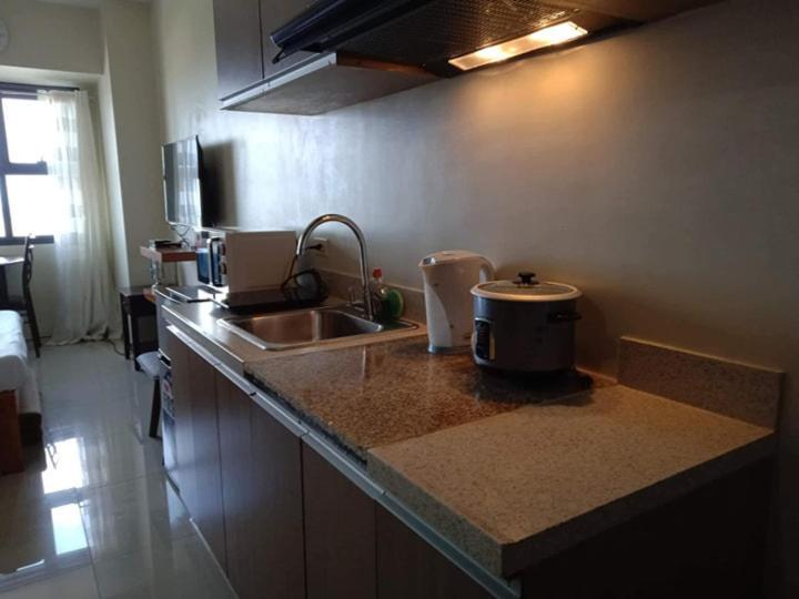 Horizon 101 A4 Near Robinson Mall Free Pool Wifi 세부 외부 사진